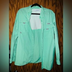 columbia pfg button up